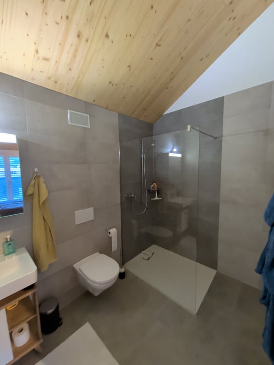 Bien d'exception ! Splendide appartement de 2.5 pièces, en attique, à louer à Sion ! 13