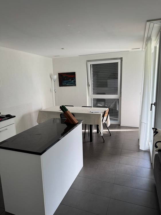 À louer, un bel appartement de 2 pièces 1/2, en plein coeur de Sierre ! 3