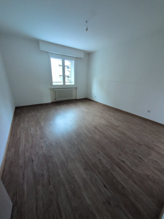 À louer ! Un joli appartement de 3 pièces 1/2, proche de la gare à Martigny ! 13