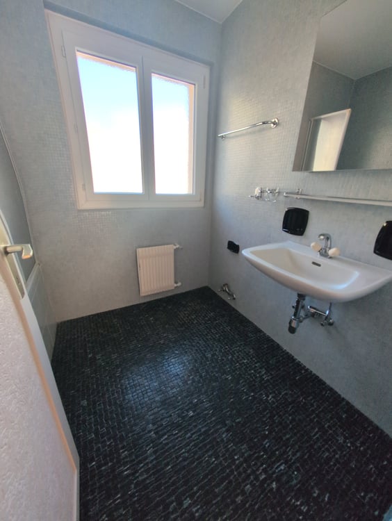 À louer ! Un joli appartement de 4 pièces 1/2 avec balcon, proche de la Place de Rome à Martigny ! 13