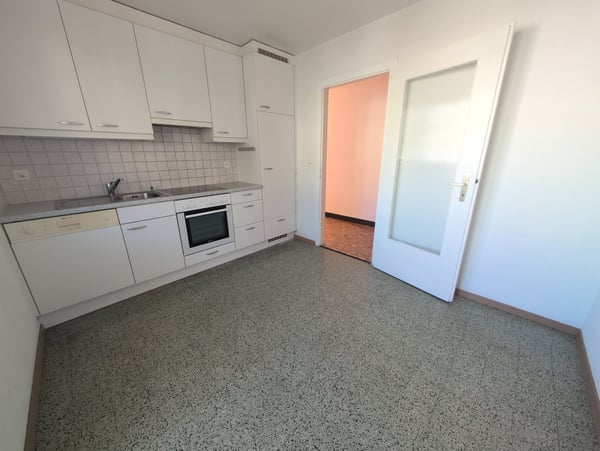 À louer ! Un joli appartement de 4 pièces 1/2 avec balcon, proche de la Place de Rome à Martigny ! 4