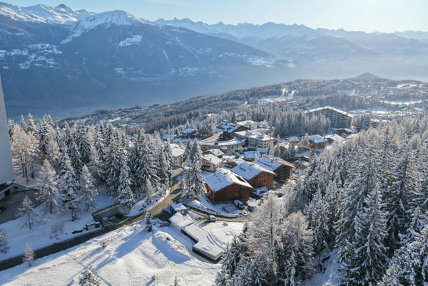 Superbe attique 1.5 pièces en résidence secondaire 3