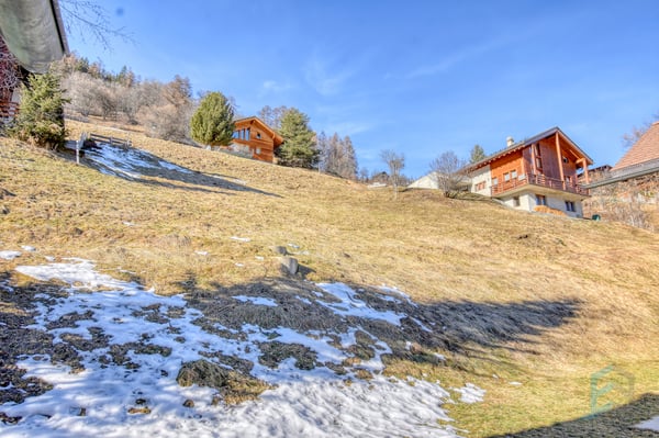 EXCLUSIVITE  Magnifique terrain à bâtir terrain équipé de 1'149m² 4