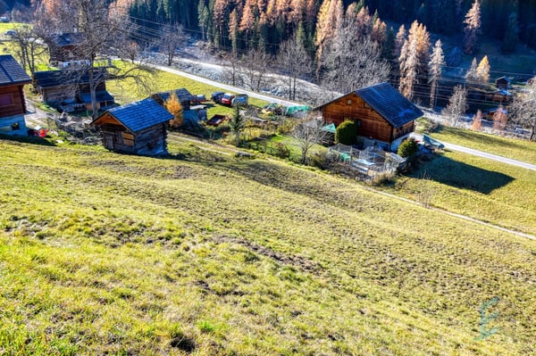 EXCLUSIF Terrain à bâtir dans le charmant village de Mission 8