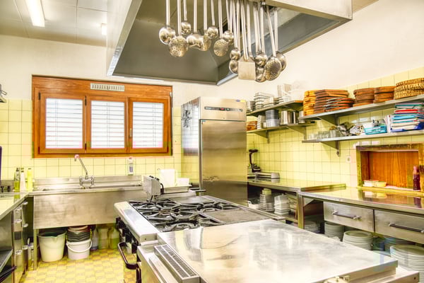 EXCLUSIF Magnifique restaurant de 260m² au centre du village 10