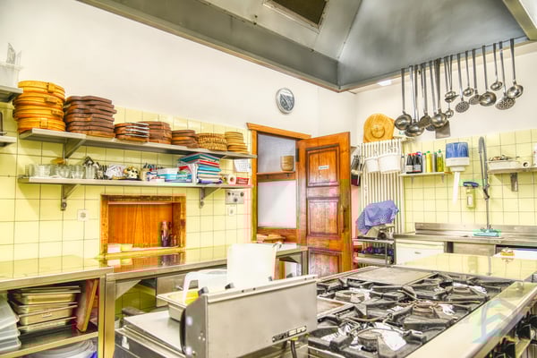 EXCLUSIF Magnifique restaurant de 260m² au centre du village 9