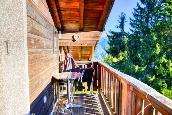 A LOUER Bel appartement meublé de 1 ½ pièces en pleine nature 9