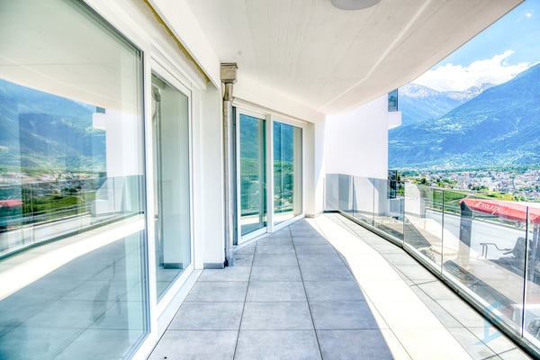 A LOUER - Splendide appartement neuf de 4½ pièces au coeur des vignobles 10
