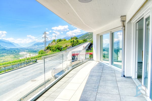 A LOUER - Splendide appartement neuf de 4½ pièces au coeur des vignobles 10