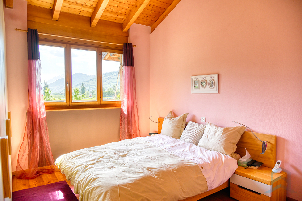 Immobilie in Chippis - EXCLUSIVITE Splendide villa mitoyenne de 4½ avec jardin à Chippis - Bild 7