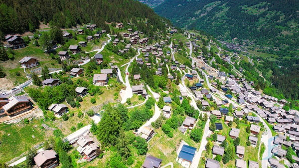 EXCLUSIVITE Beau terrain à bâtir de 1'100m² sur les hauts de Grimentz 4