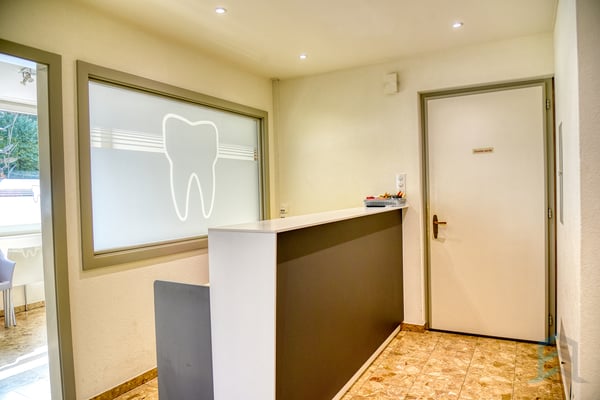 EXCLUSIVITE Local commercial de 115m² au centre de Chalais 2