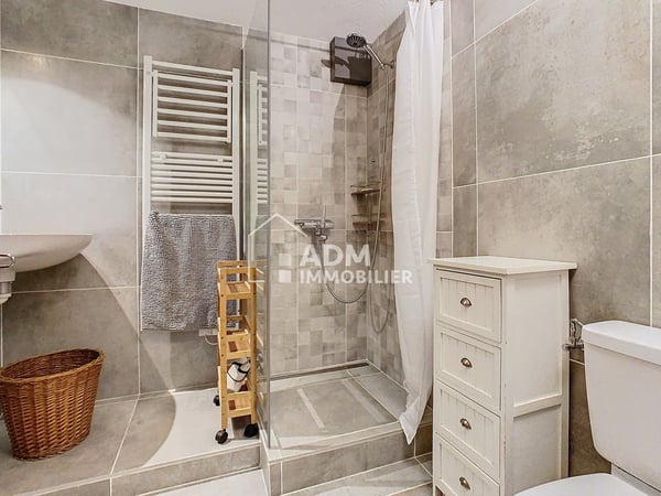 Ovronnaz, appartement 3.5 pièces rez jardin dans un chalet 7