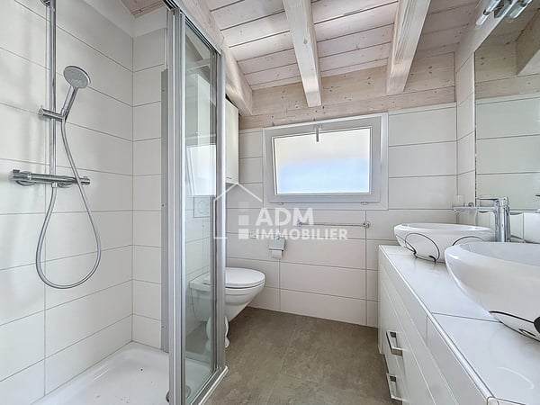Leytron, spacieux appartement 4.5 pièces en attique 8