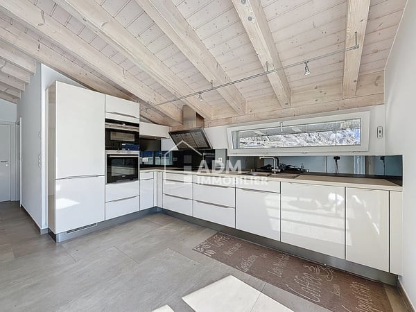 Leytron, spacieux appartement 4.5 pièces en attique 3