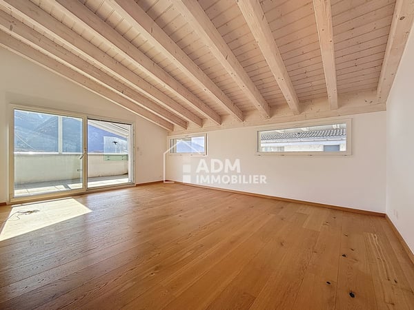 Leytron, spacieux appartement 4.5 pièces en attique 13