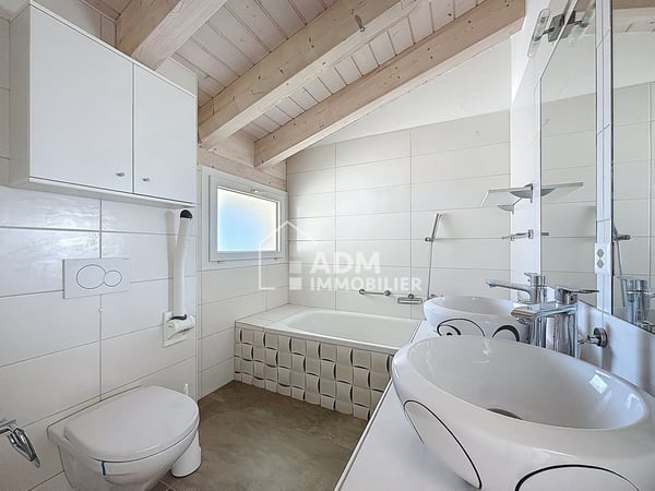 Leytron, spacieux appartement 4.5 pièces en attique 9