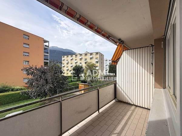 Appartement de 3.5 pièces avec deux places de parc 4