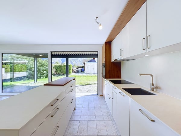 Leytron, Superbe 4.5 pièces neuf avec grand jardin privatif 4