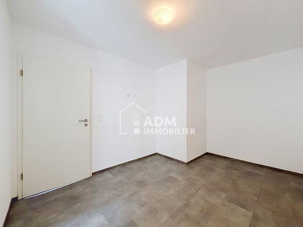 2.5 pièces au rez de chaussée 7