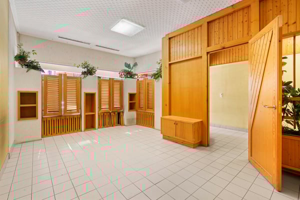 Grand local commerciale au coeur de Montana 2