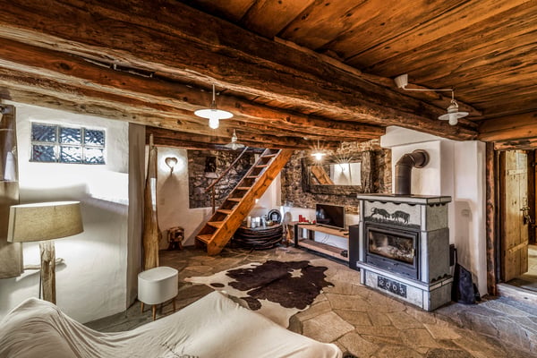 Magnifique grange rénovée au coeur du village d'Icogne 9