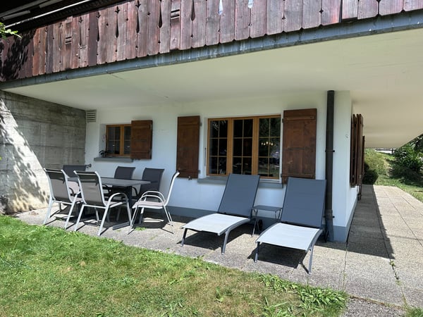 3.5 Zimmer Wohnung für Kurzzeitaufenthalte an guter Lage 13