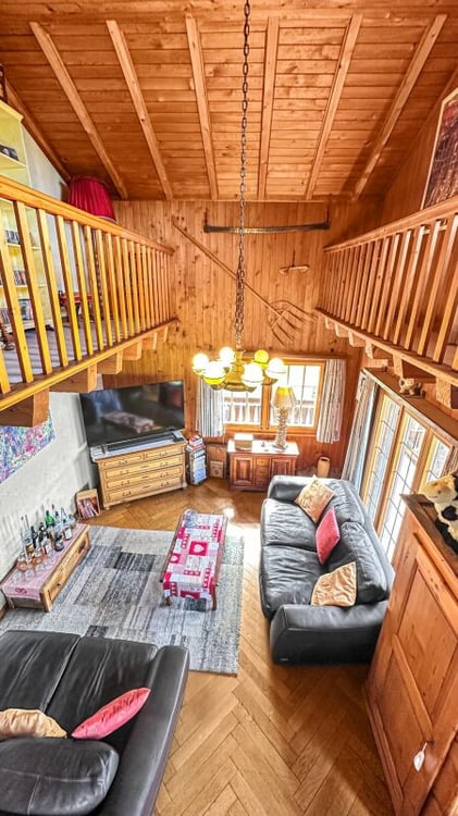 Un chalet à réinventer, un cadre à couper le souffle 8