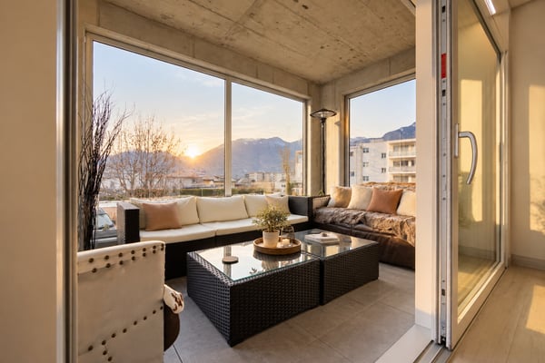 Magnifique attique 3½ pièces avec grande terrasse/véranda à Aproz-Sion