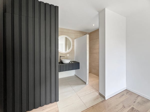 Sublime attique moderne de 4.5 pces au sein d'une PPE de 2 biens 8