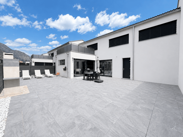 Villa récente avec garage et suite parentale à Saillon 1