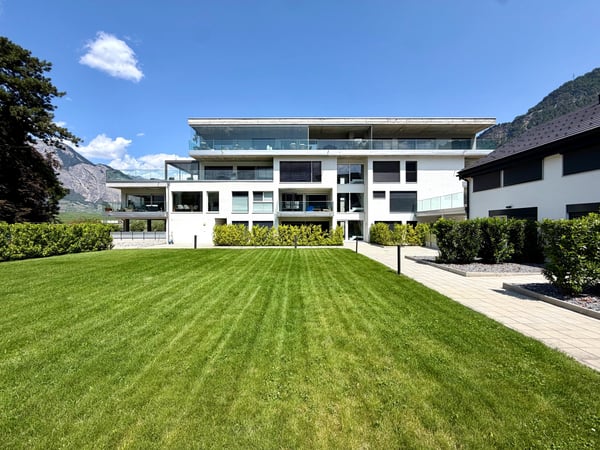 Coup de coeur ! Spacieux et lumineux 3.5 pièces avec grand balcon et suite parentale 9