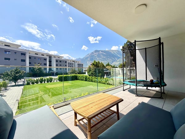 Coup de coeur ! Spacieux et lumineux 3.5 pièces avec grand balcon et suite parentale 1