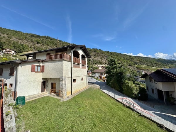 Immeuble mixte à fort potentiel - Opportunité d'investissement à Flanthey 11