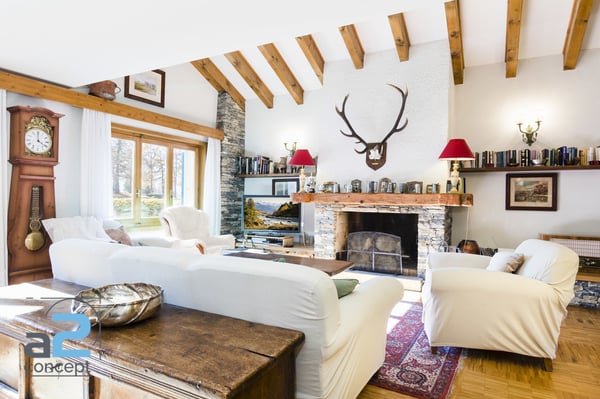 Au coeur de Crans et en bordure du golf, chalet de deux logements 1