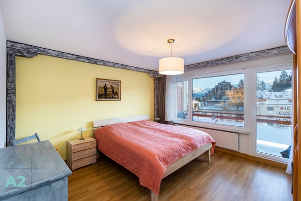 CENTRE DE MONTANA, à deux pas des commerces 12