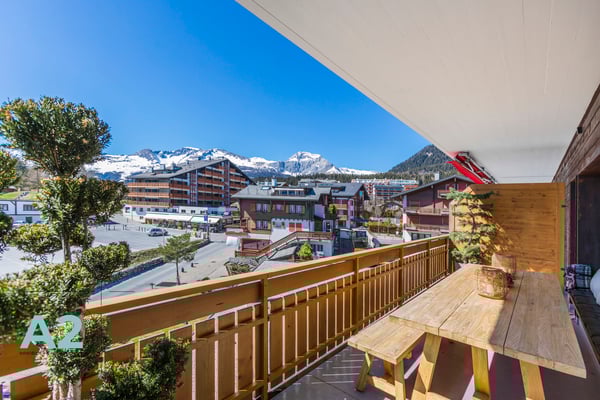 Appartement d'exception au centre de Crans-Montana, vue panoramique 12