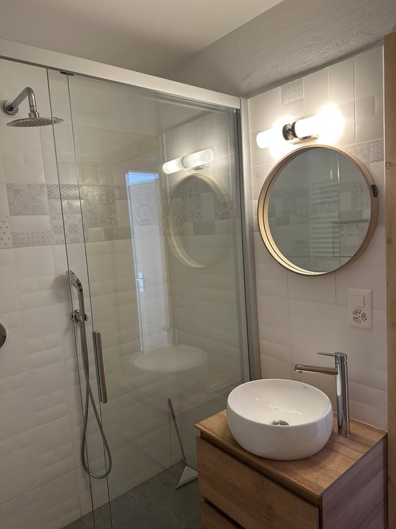 LOCATION semaine : 1.5 pièces rénové 4