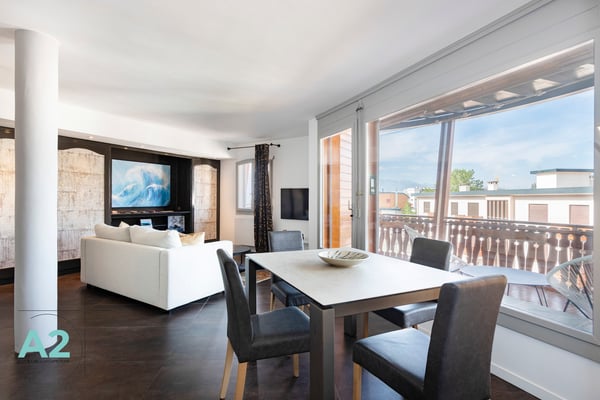 ATTIQUE EN PLEIN CENTRE DE CRANS LOCATION SAISON 2