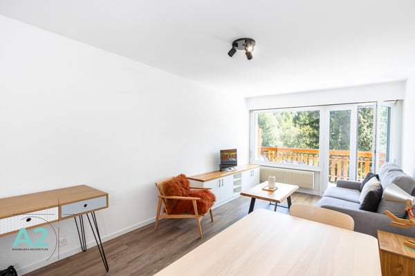 Studio rénové, disponible en location à l'année 2