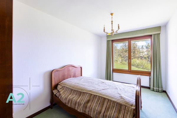 Propriété unique, de caractère avec vue imprenable et excellent ensoleillement 13