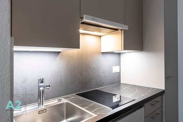 Studio rénové, disponible en location à l'année 6