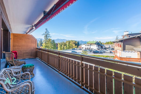 APPARTEMENT AUTHENTIQUE EN PLEIN CENTRE DE CRANS 1