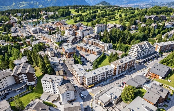 Local commercial à vendre Crans 18