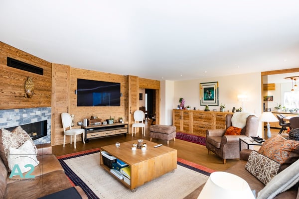 CHALET DE STANDING DE 6.5 PIÈCES AVEC PISCINE EXTÉRIEUR ET JACUZZI 4