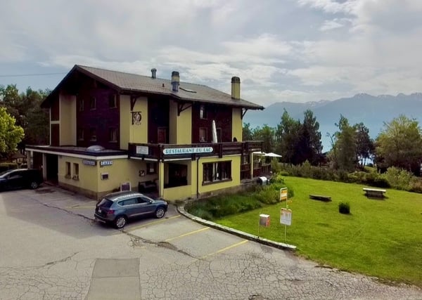 Ensemble Immobilier de Caractère avec Restaurant et Appartements 4