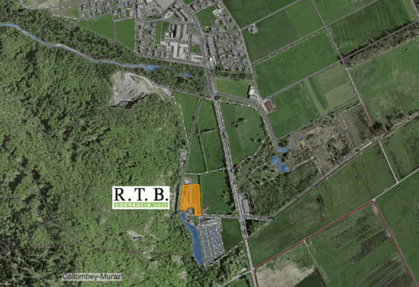 Halle industrielle en PPE Le Coquet 1973 Box 6 en duplex 1