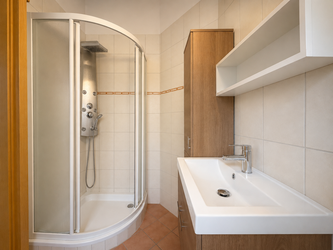 Villa individuelle de 5.5 pcs à Saxon avec espace extérieur de près de 500 m²