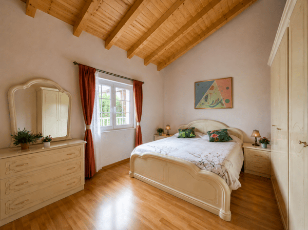 Villa individuelle très spacieuse de 5.5 pcs à Saxon avec joli jardin 7