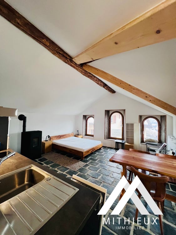 IMMEUBLE DE RENDEMENT, MASE ( MONT-NOBLE ) 2